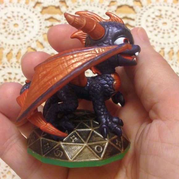 skylanders Spyro Adventure Action Figure: Spyro E3 2011 Rare Edition!! - Picture 2 of 7